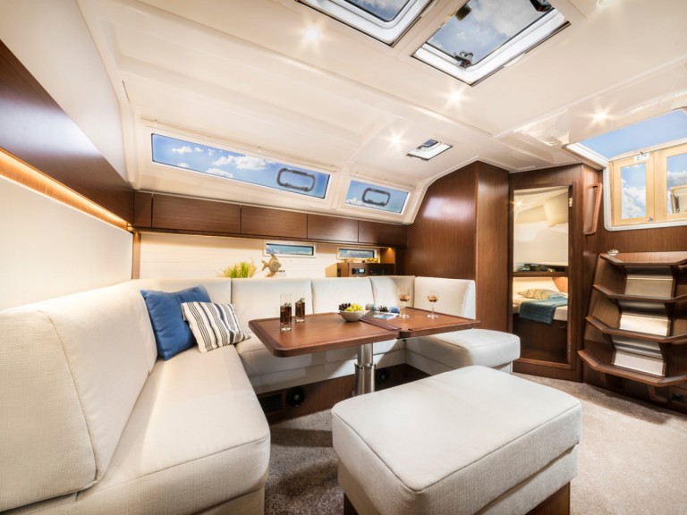 Bavaria Cruiser 46 Style a louer à Golfo Aranci