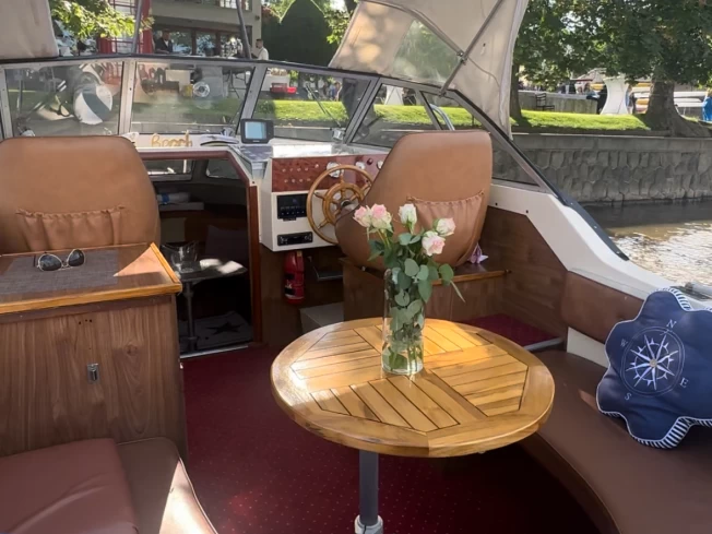 Location Bateau à moteur à Prague - Joda 7500