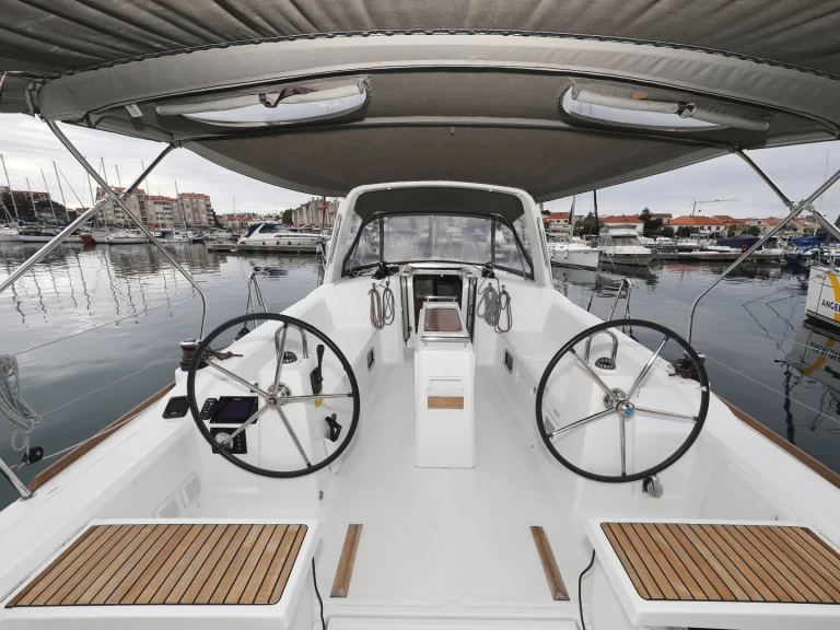 Louer Voilier avec ou sans skipper Bénéteau à Biograd na Moru