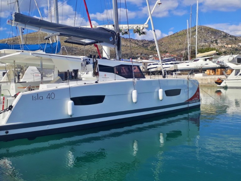 Location à Le Marin - Fountaine Pajot Isla 40 sur SamBoat
