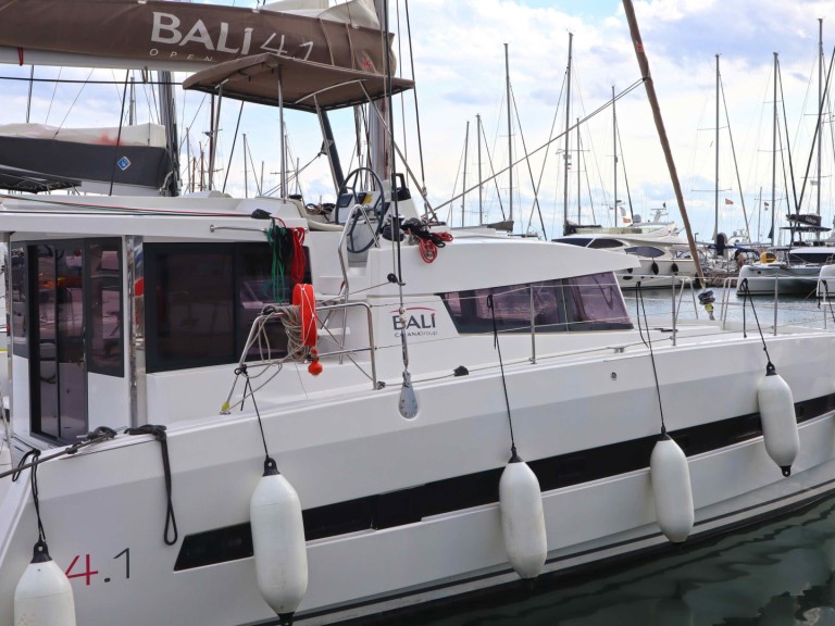 Location bateau Paros (Ile) pas cher Bali 4.1