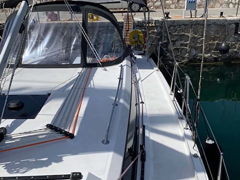 Location à Álimos - Bavaria Bavaria C42 sur SamBoat