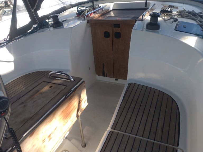 Bavaria Cruiser 36 a louer à Gouviá