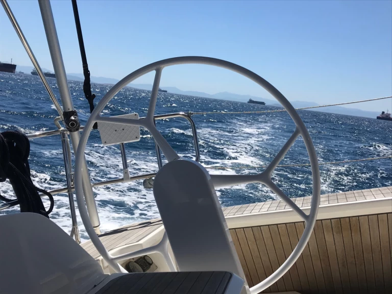 Louez un Bavaria Cruiser 46 à Gouviá