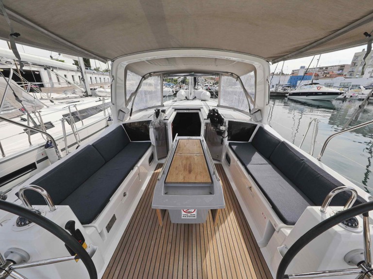 Location bateau Bénéteau Oceanis 41.1 à Zadar sur Samboat