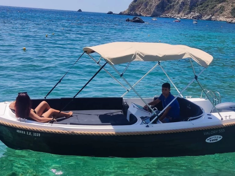 Louez un Assos T-Assos à Palaiokastrítsa