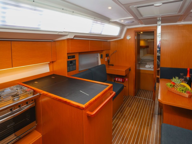 Location à Kaštela - Bavaria Bavaria C38 sur SamBoat