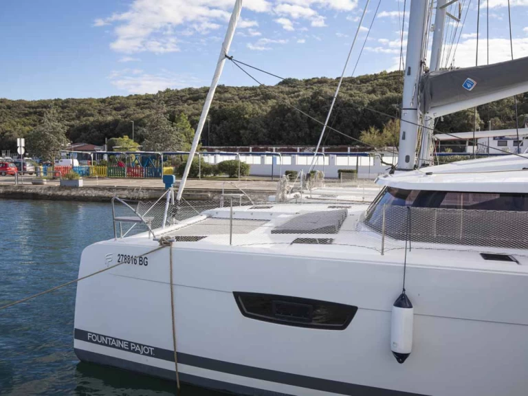Louer Catamaran avec ou sans skipper Fountaine Pajot à Pomer