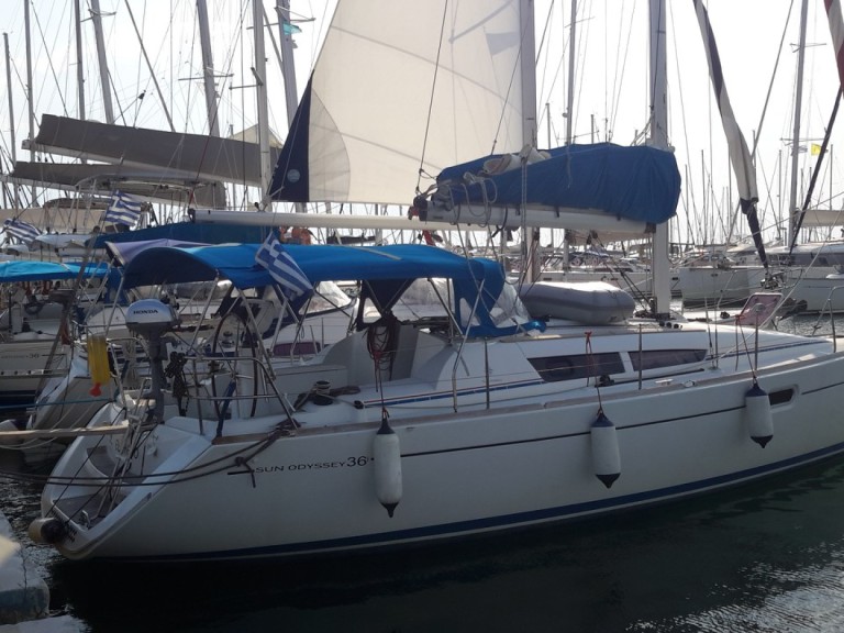 Location bateau Jeanneau Sun Odyssey 36i à Álimos sur Samboat