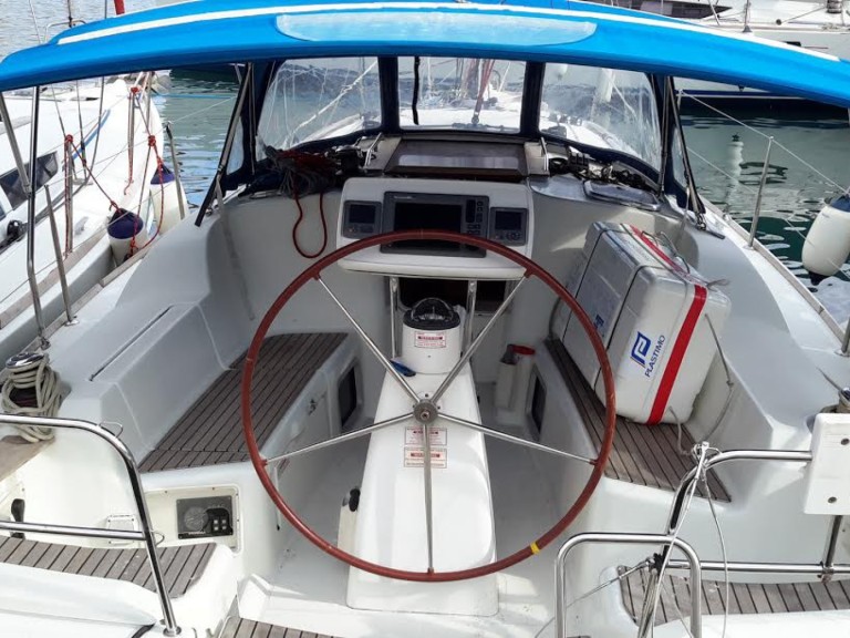 Jeanneau Sun Odyssey 36i a louer à Álimos