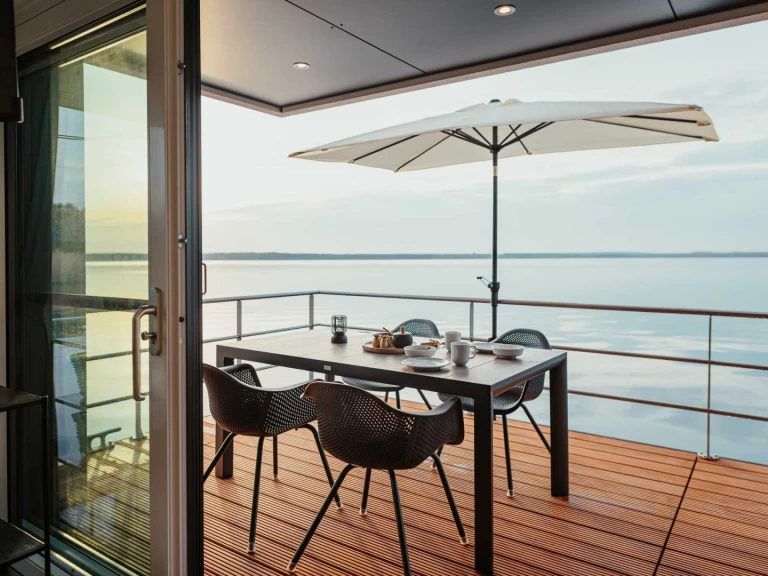 Louer Péniche avec ou sans skipper FLOATING à Kröslin