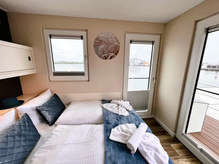 Louer Péniche avec ou sans skipper FLOATING à Kröslin