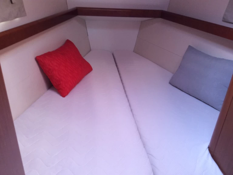 Location bateau Bénéteau Oceanis 43 à Álimos sur Samboat