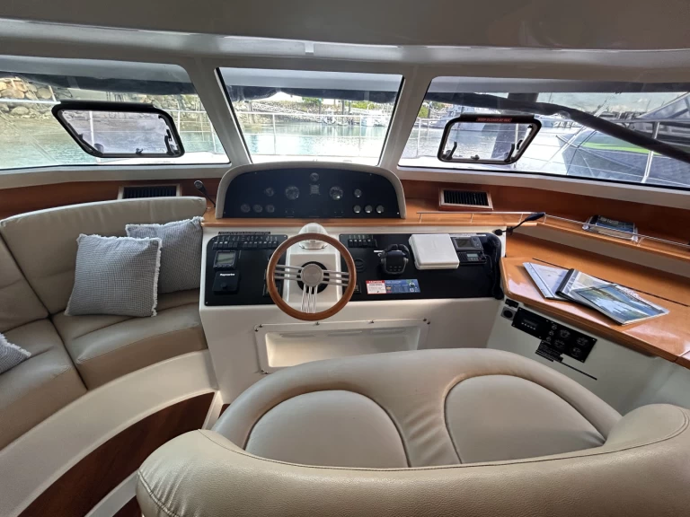 Louez un Fountaine Pajot Cumberland 46 à Airlie Beach