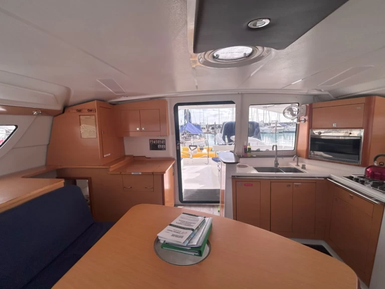 Louer Catamaran avec ou sans skipper Fountaine Pajot à Airlie Beach
