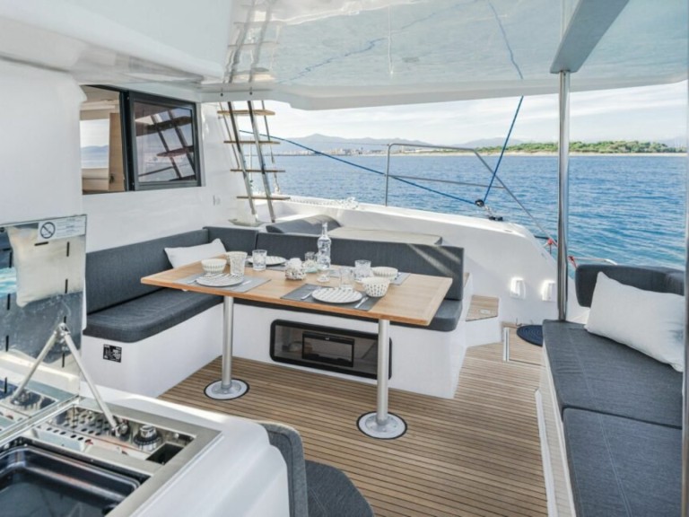 Location bateau Aventura Aventura 37 à Pirovac sur Samboat