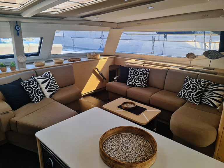 Louer Catamaran avec ou sans skipper Fountaine Pajot à Athènes