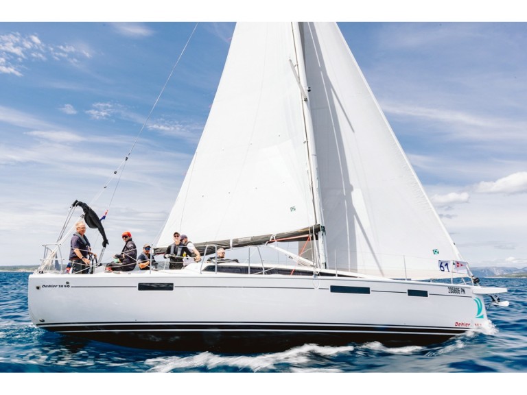 Location bateau Punat pas cher Dehler 38