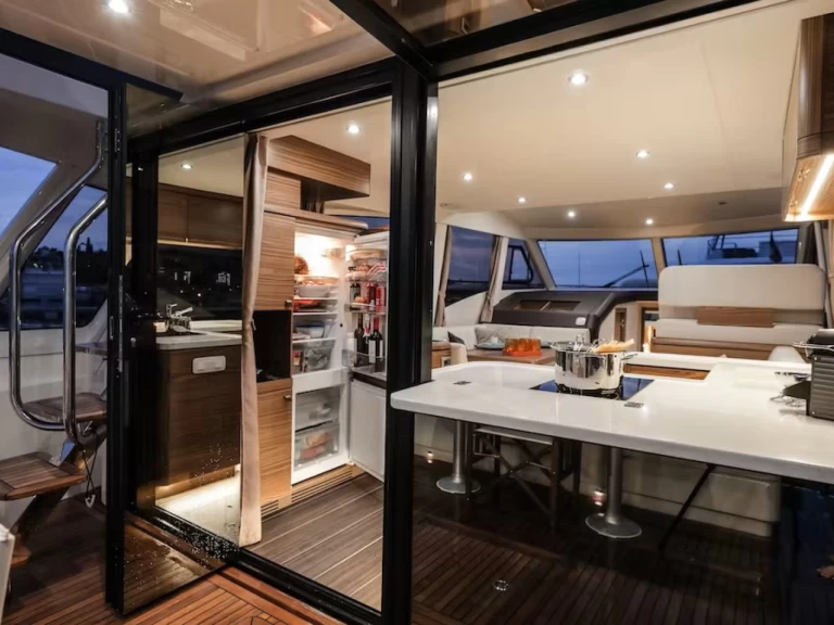 Location Yacht Greenline Yachts avec permis