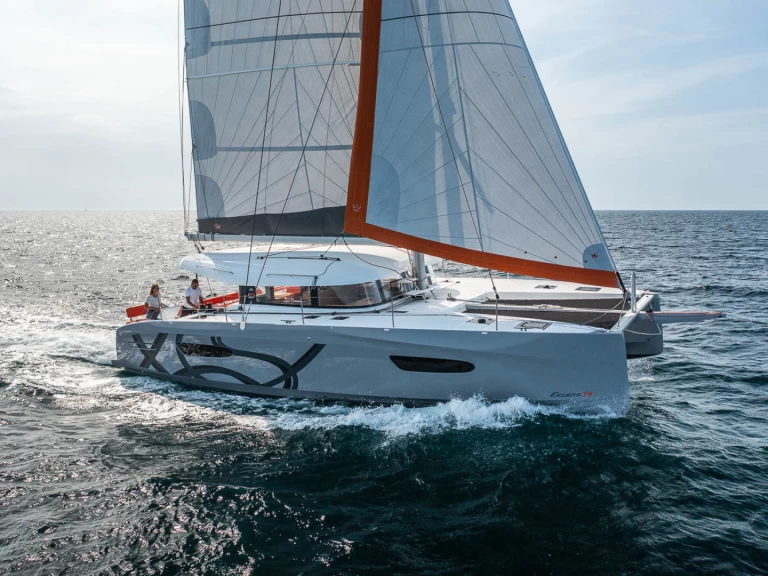 Louer Catamaran avec ou sans skipper Bénéteau à Le Marin