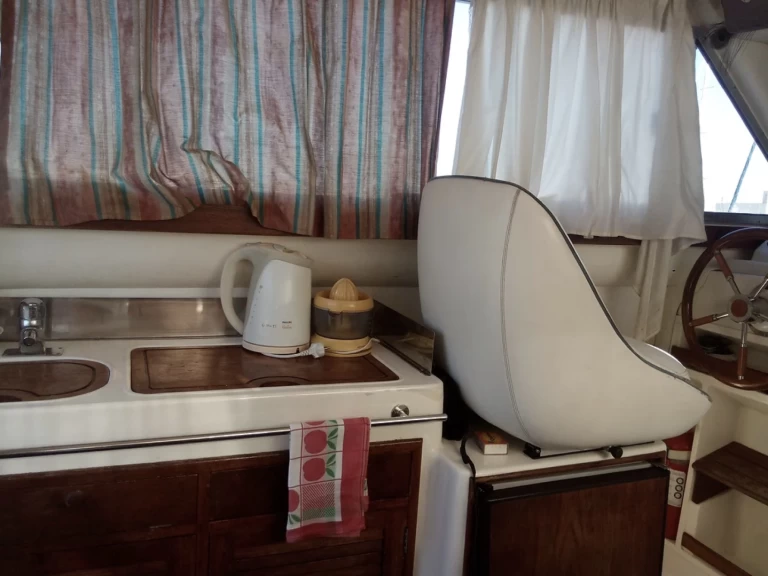 Location Bateau à moteur Rodman avec permis