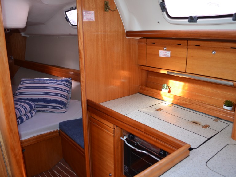 Louez un Bavaria Bavaria 34 Cruiser - 2 cab. à Primošten