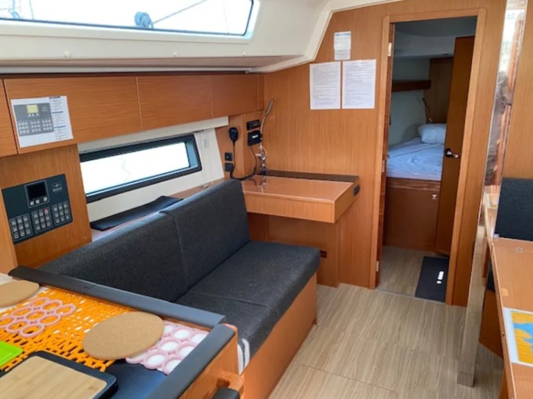 Location bateau Bavaria Bavaria C42 à Álimos sur Samboat