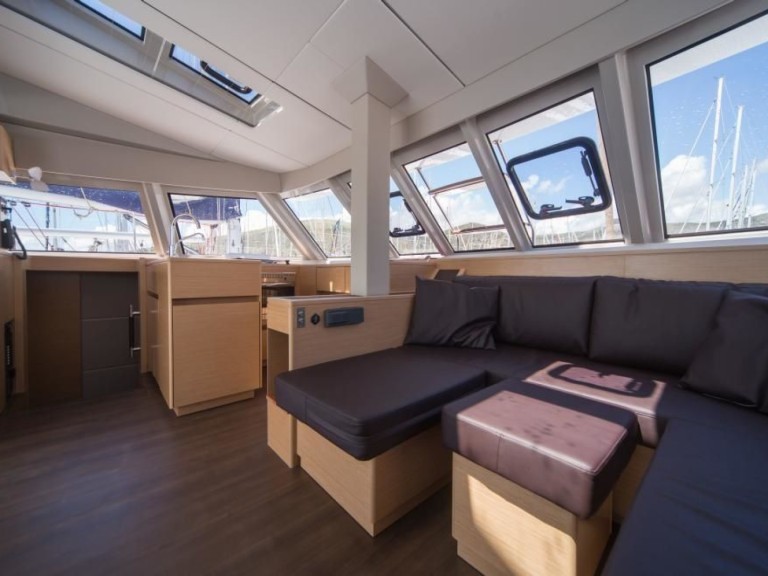 Location bateau Le Marin pas cher Nautitech 46 Fly