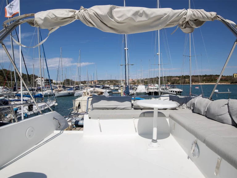 Fountaine Pajot Fountaine Pajot MY 37 a louer à Pomer