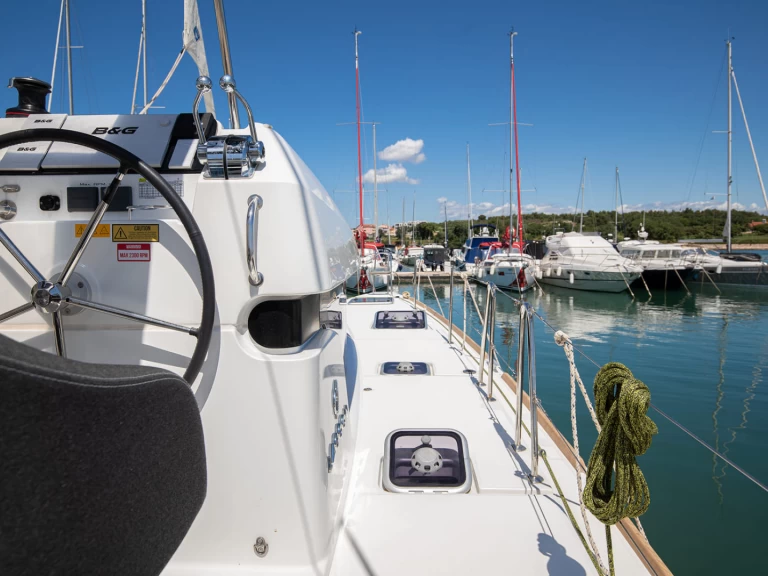 Louez un Lagoon Lagoon 40 à Pomer