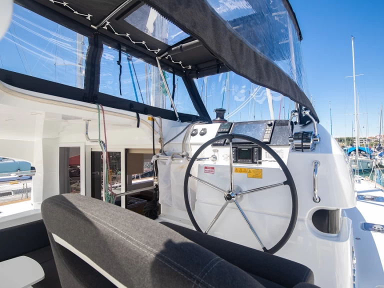 Catamaran à louer à Pomer au meilleur prix