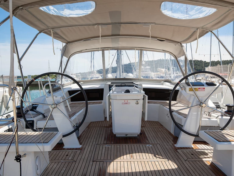 Location Voilier Bénéteau avec permis