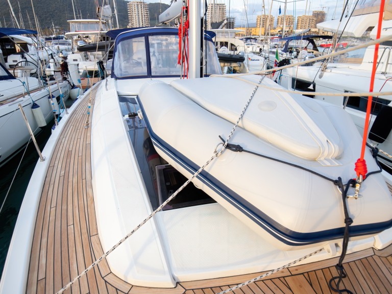 Louer Voilier avec ou sans skipper Bénéteau à Castiglioncello