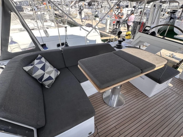 Voilier à louer à Seget Donji au meilleur prix