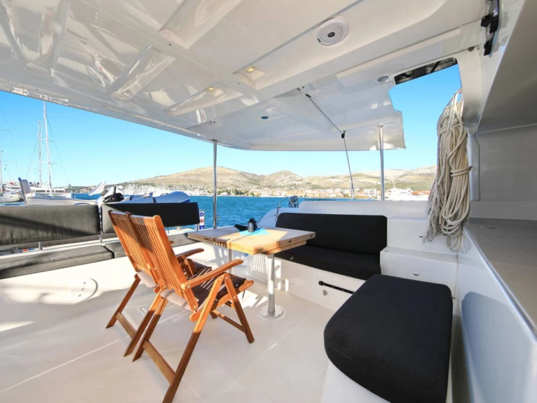 Location bateau Kaštela pas cher Lagoon 46