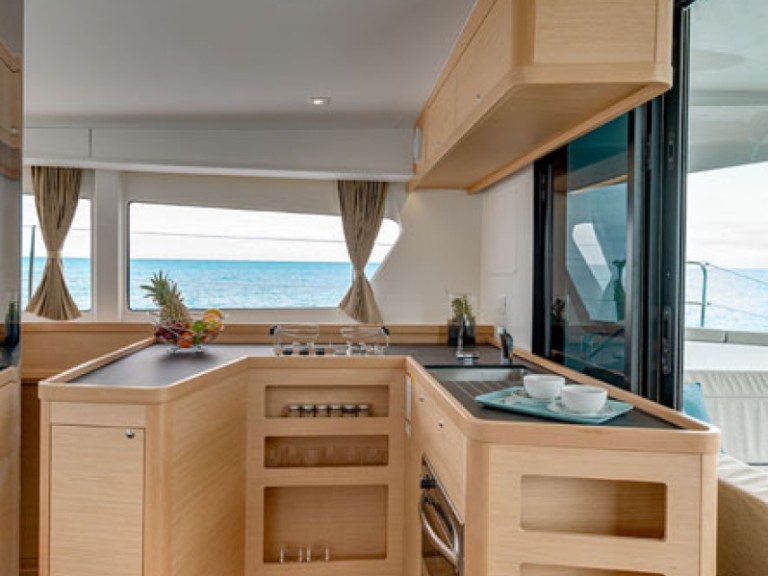 Location Catamaran Lagoon avec permis