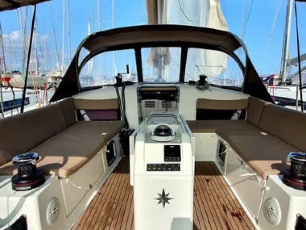 Jeanneau Sun Odyssey 490 a louer à Gouviá