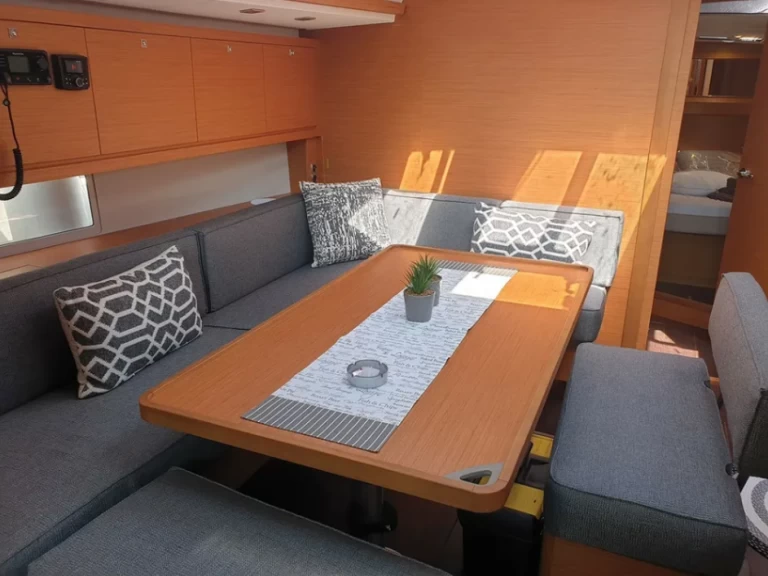 Voilier à louer à Lefkáda au meilleur prix