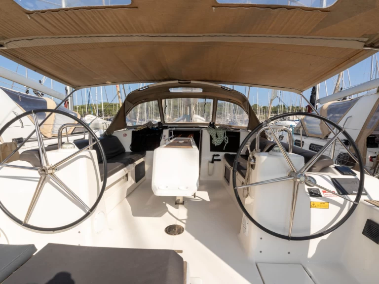 Location à Saint-Mandrier-sur-Mer - Dufour Dufour 460 Grand Large sur SamBoat