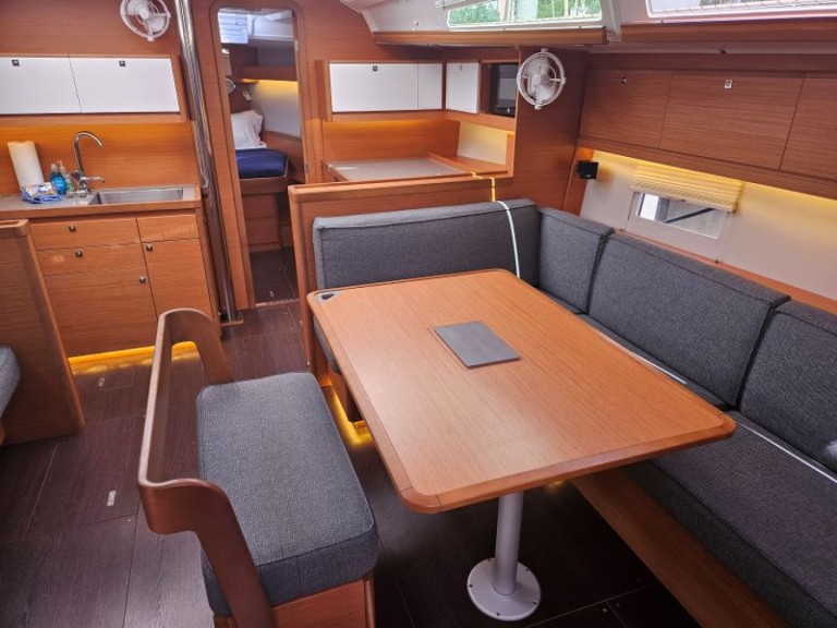 Location bateau Frenchtown pas cher Dufour 430