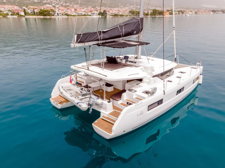 Location bateau Kaštela pas cher Lagoon 46
