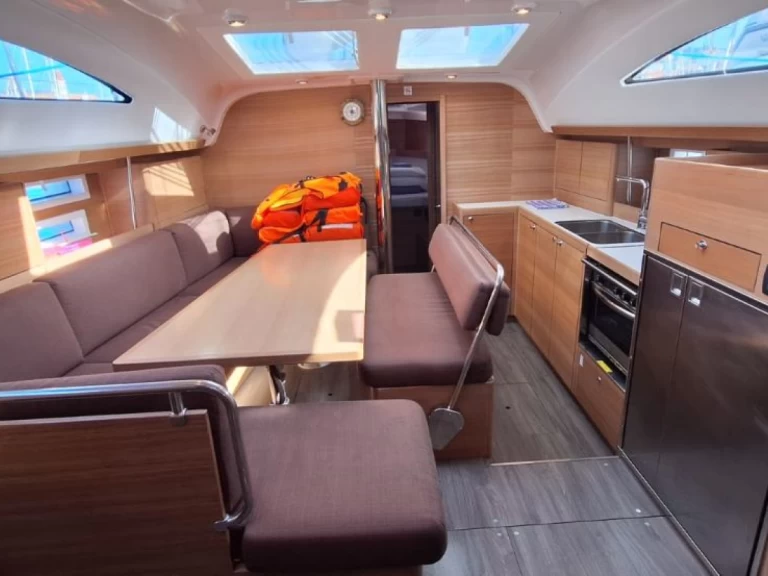 Location bateau Elan Impression 45.1 à Trogir sur Samboat