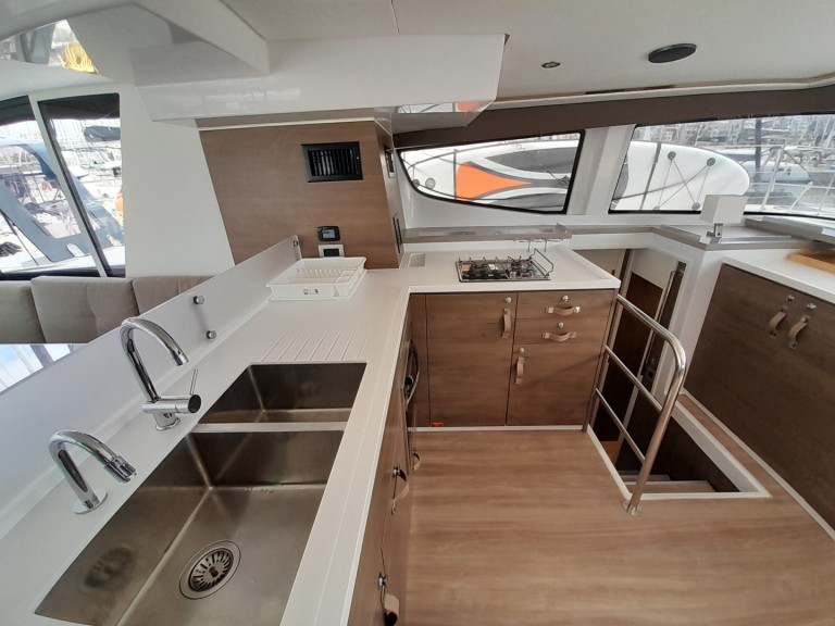 Location bateau Bali Catamarans Bali 4.6 à Álimos sur Samboat