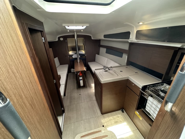 Location bateau Álimos pas cher Oceanis 34.1