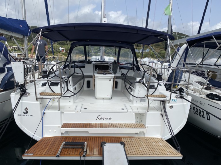 Louez un Bénéteau Oceanis 40.1 à Cugnana Verde