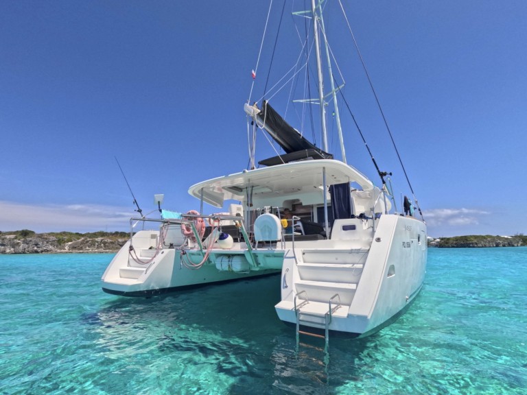 Catamaran à louer à Lefkáda au meilleur prix