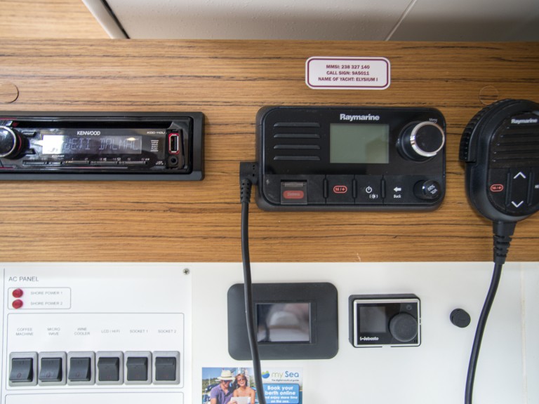 Location bateau Elan Elan Impression 50 (5+1cabins / 2+1 toilet) à Seget Donji sur Samboat
