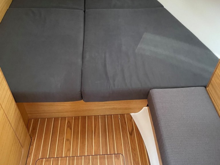 Elan Impression 45.1 a louer à Pula