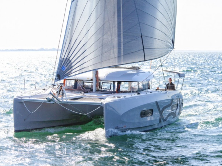 Location Catamaran Excess avec permis