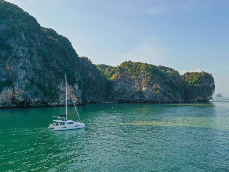 Louer Catamaran avec ou sans skipper Lagoon à Pula